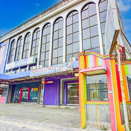 Hotel O Asyaffirah Near Masjid Raya Al Mashun Sm Raja Медан Экстерьер фото