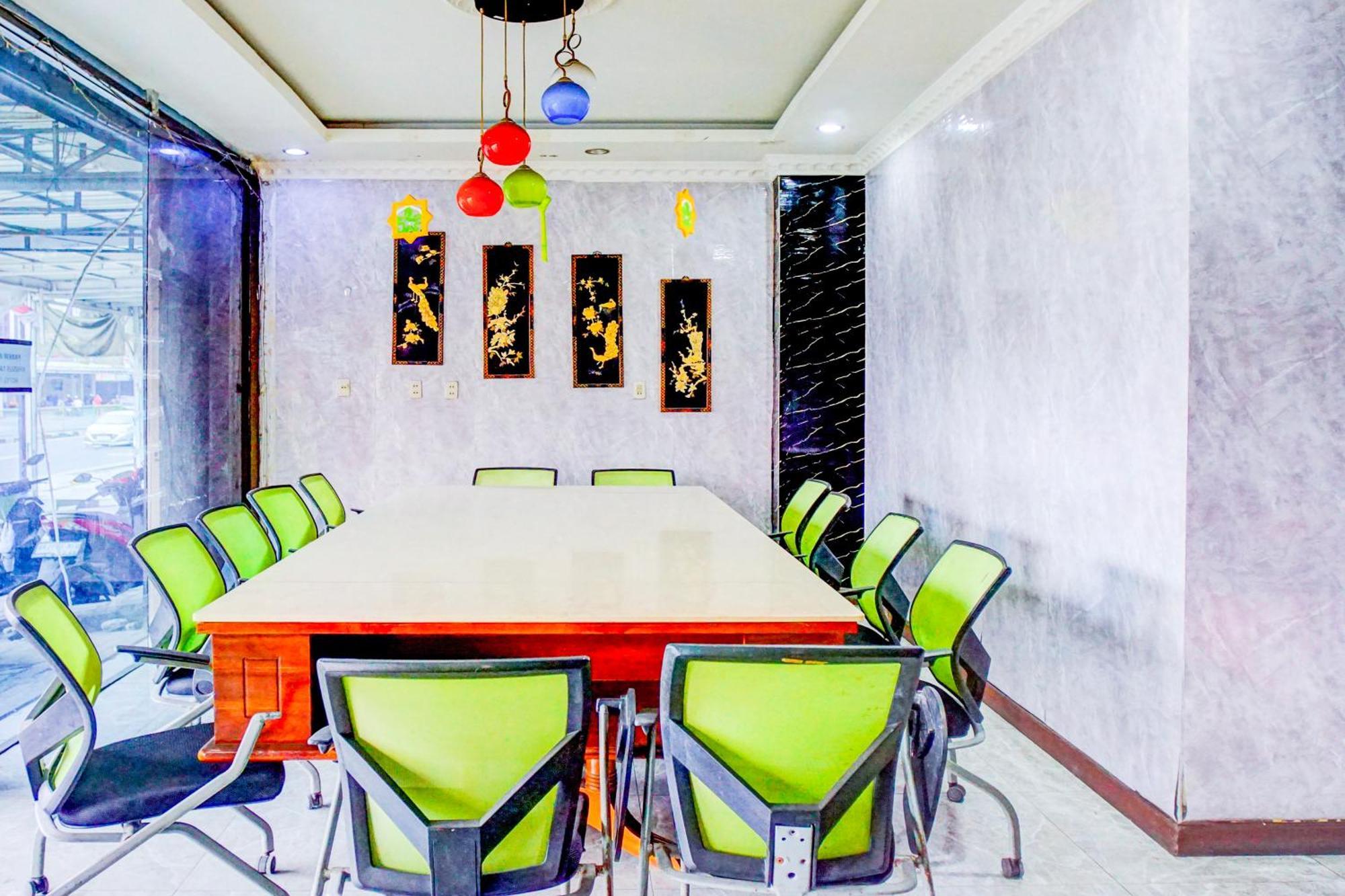 Hotel O Asyaffirah Near Masjid Raya Al Mashun Sm Raja Медан Экстерьер фото