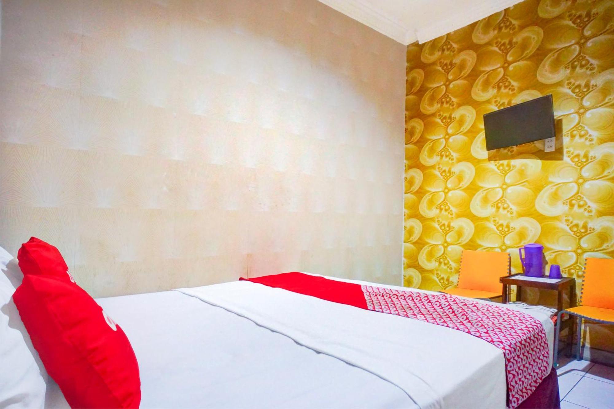 Hotel O Asyaffirah Near Masjid Raya Al Mashun Sm Raja Медан Экстерьер фото